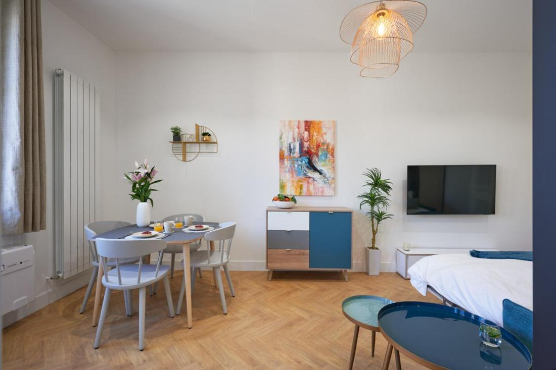 Appartamento Sunlight - Daffia - Beautifully Renovated Studio, Pad In Nizza
